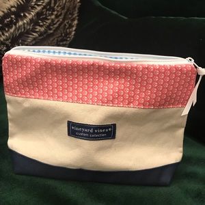 Vineyard vines makeup pouch
